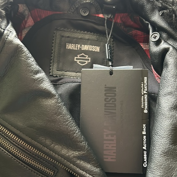 Harley Davidson Leather Riding Jacket - Picture 4 of 4